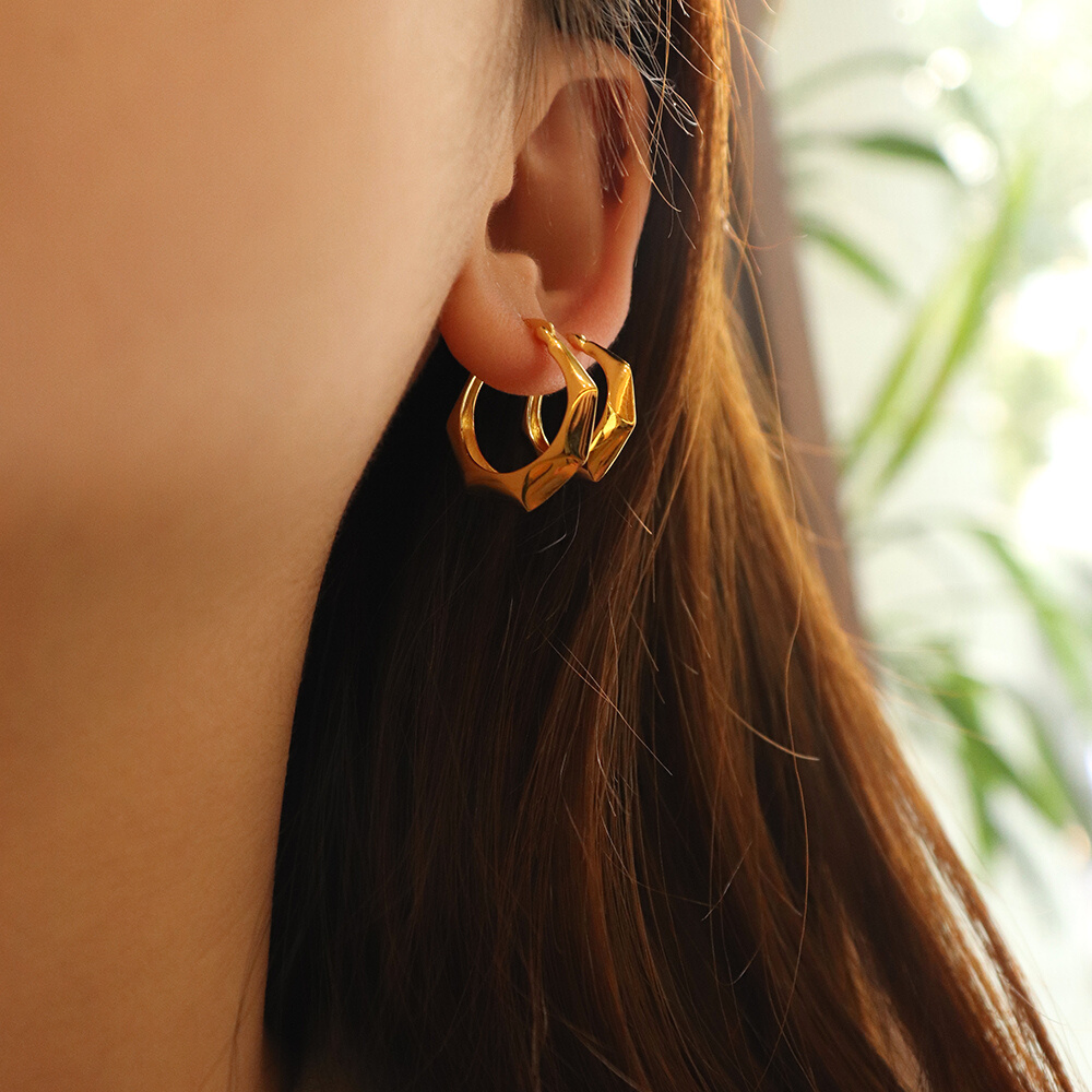 La Fleurine Earrings