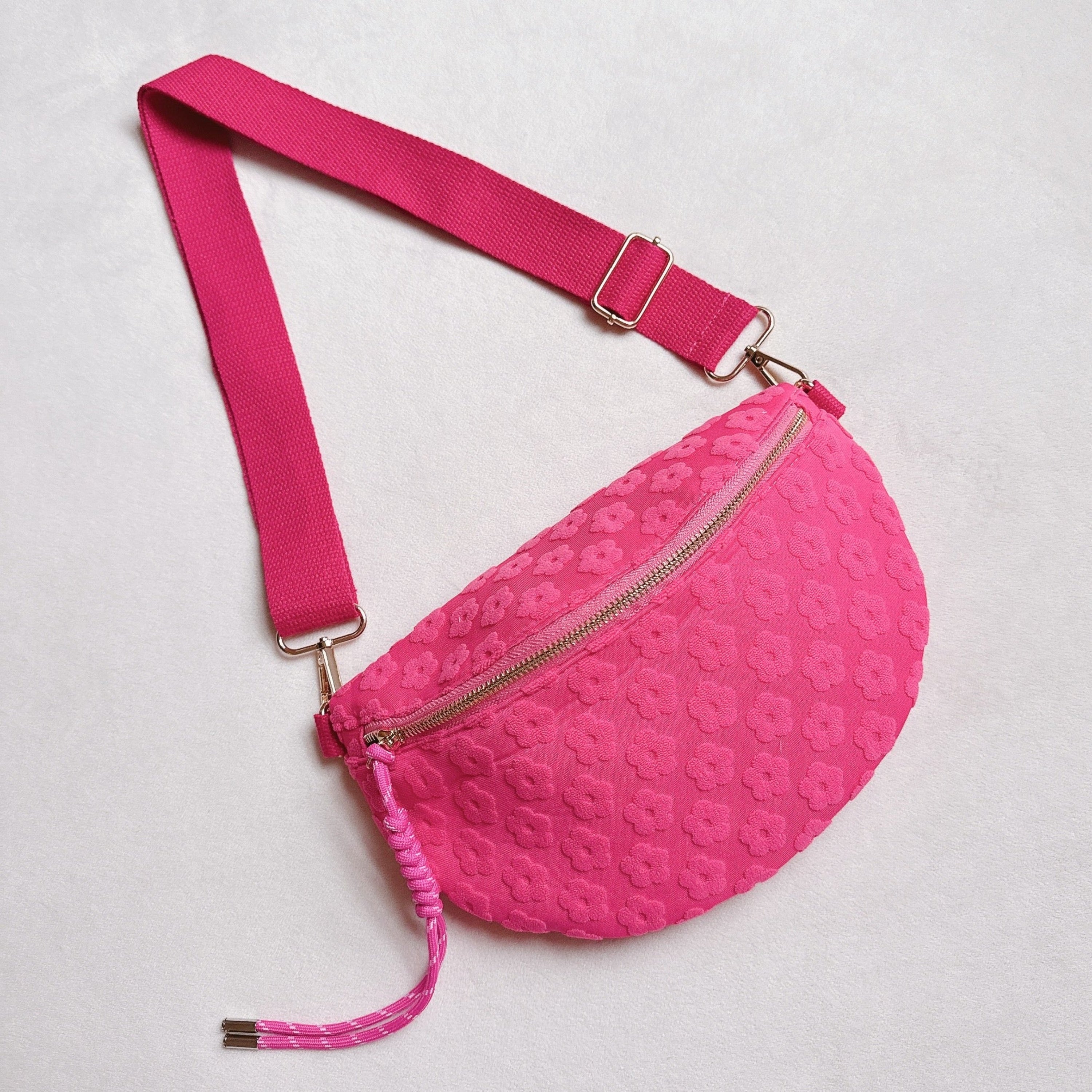 Daisy Blossom Sling Bag