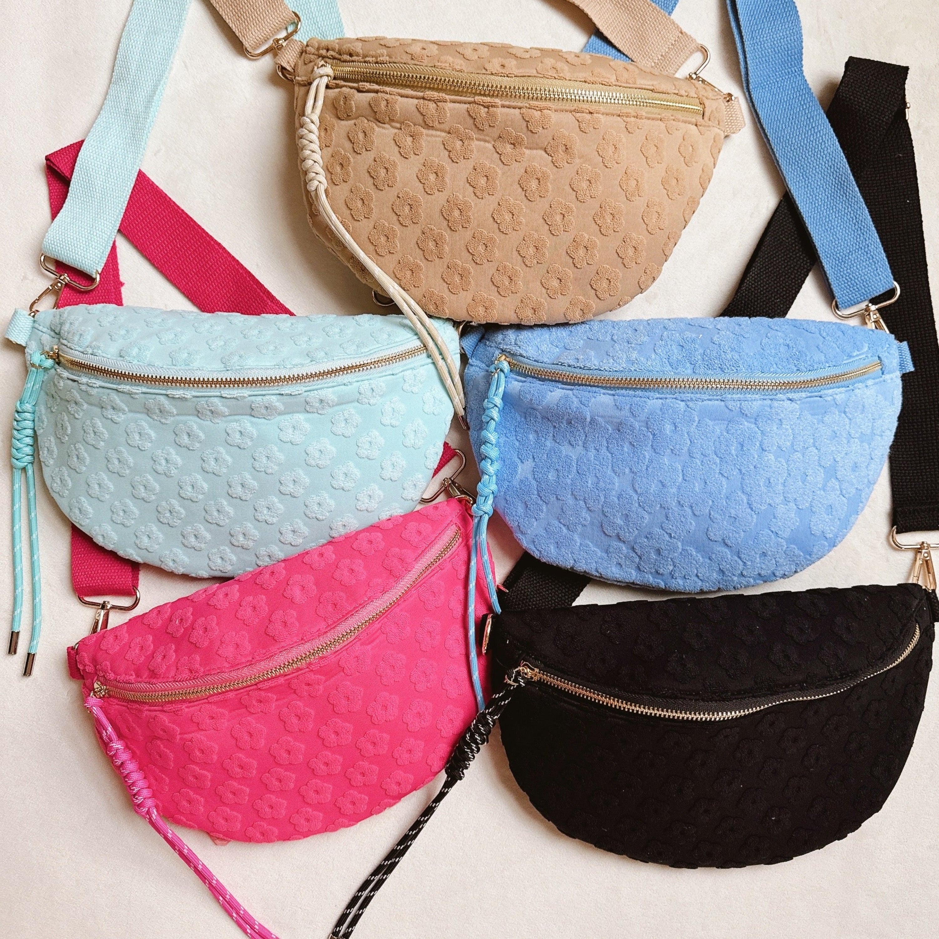Daisy Blossom Sling Bag