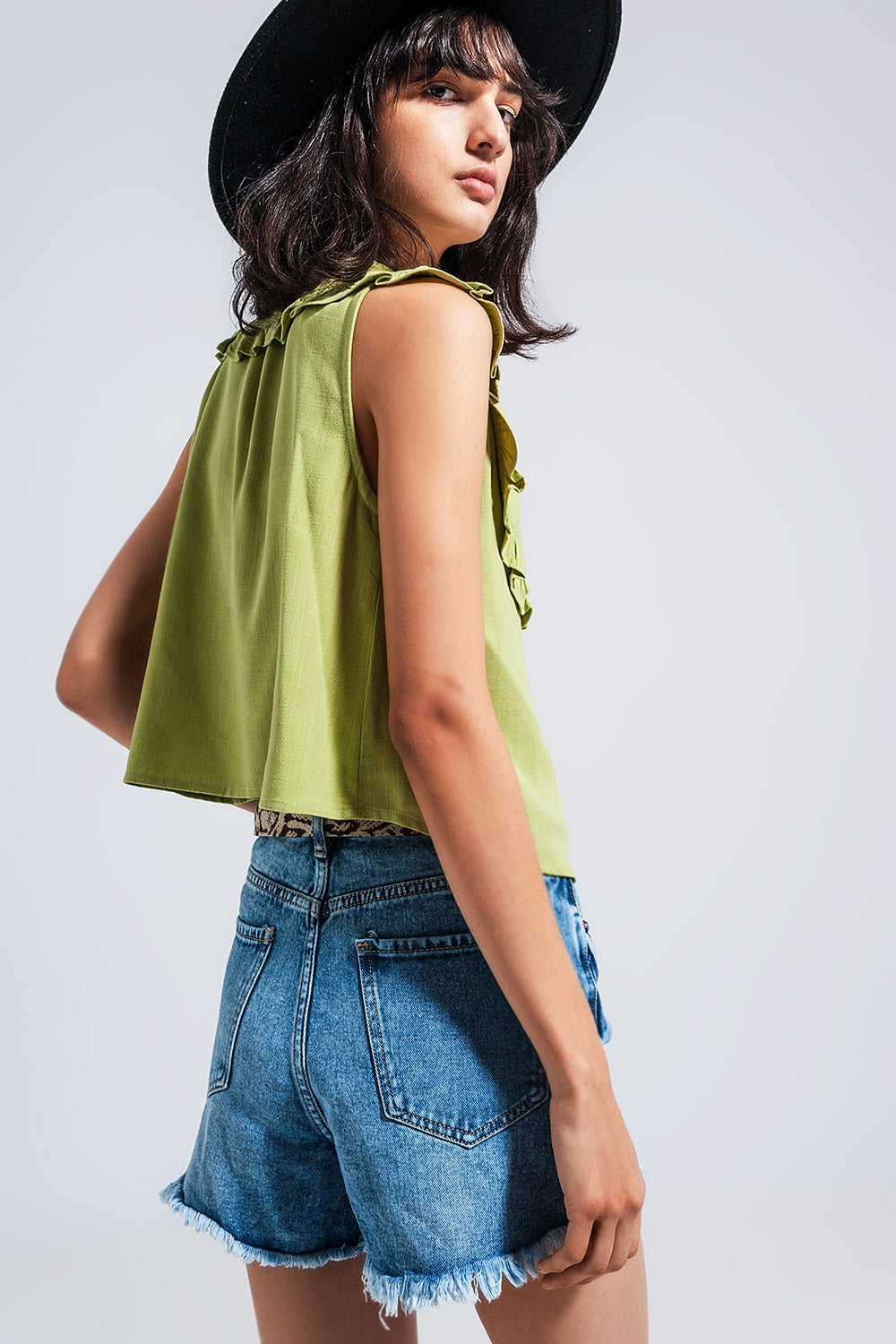 Luz Crop Top with Bib Collar