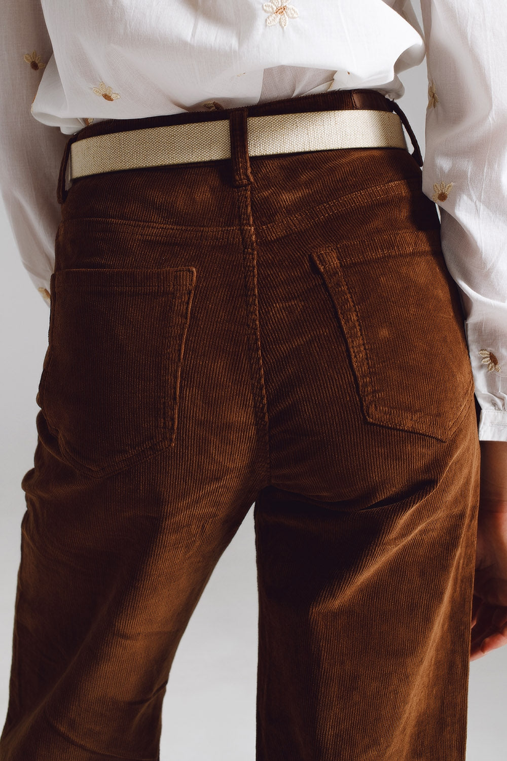 Jody Cropped Cords in Brown