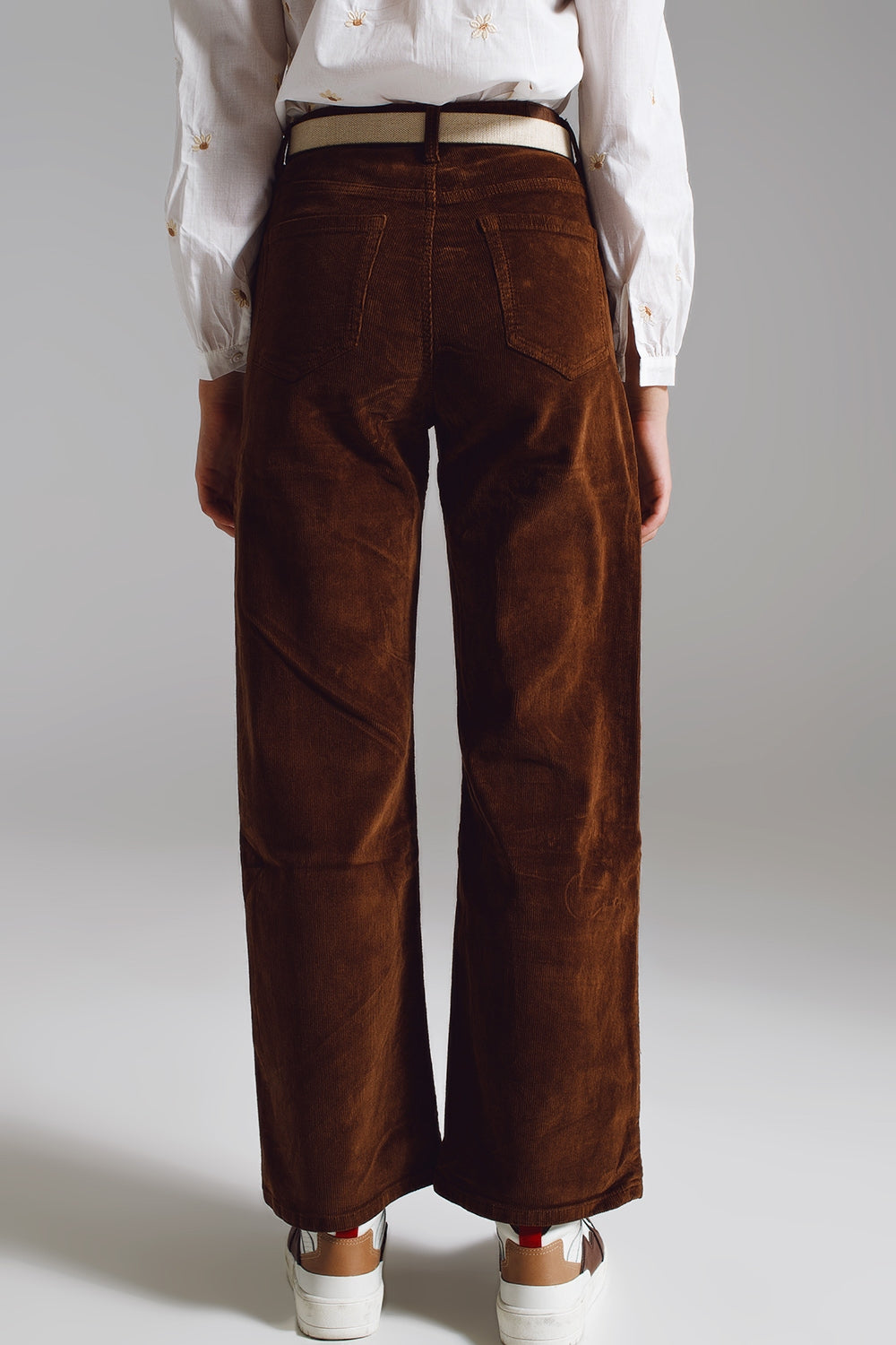 Jody Cropped Cords in Brown