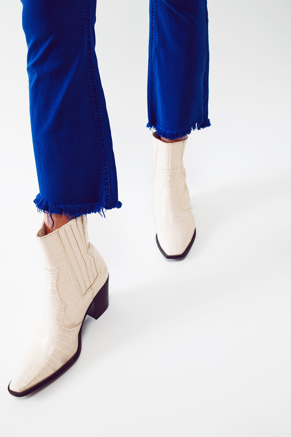 Zoe Raw Hem Flare Jeans