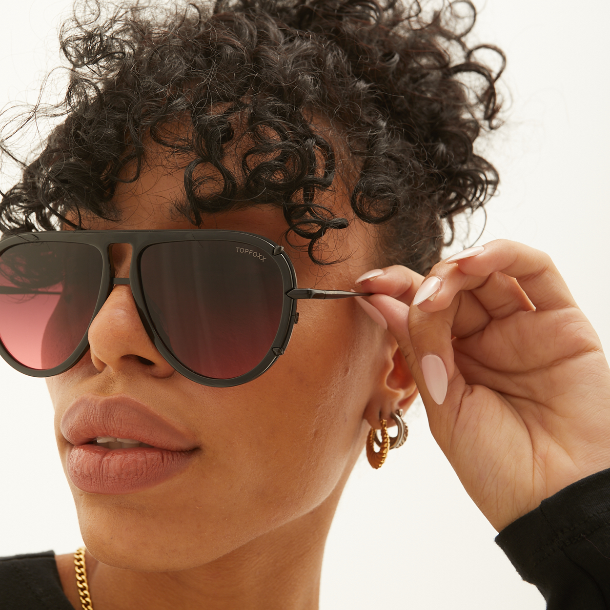 Ivy Luxe Aviator Sunglasses in Ruby