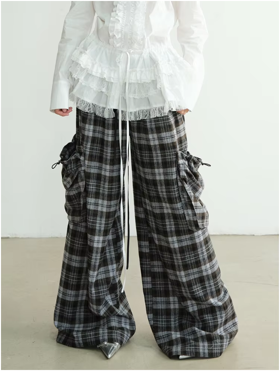 Dara Plaid Cargo Pocket Pants