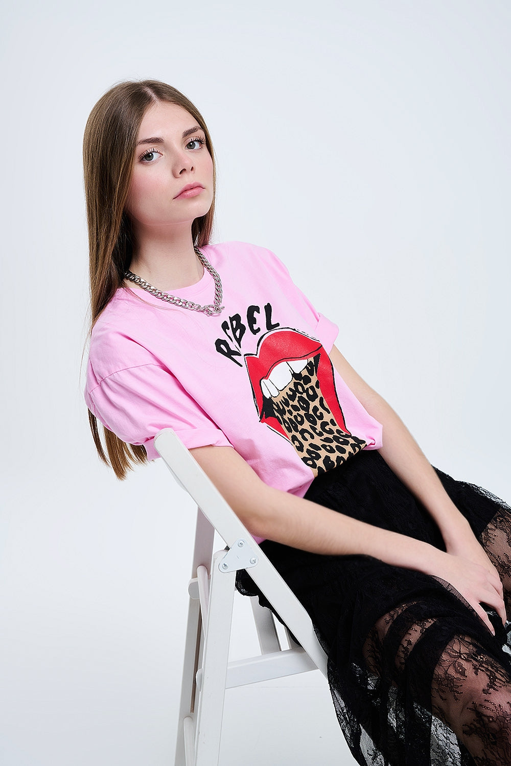 Rebel Lips Graphic Tee in Pink
