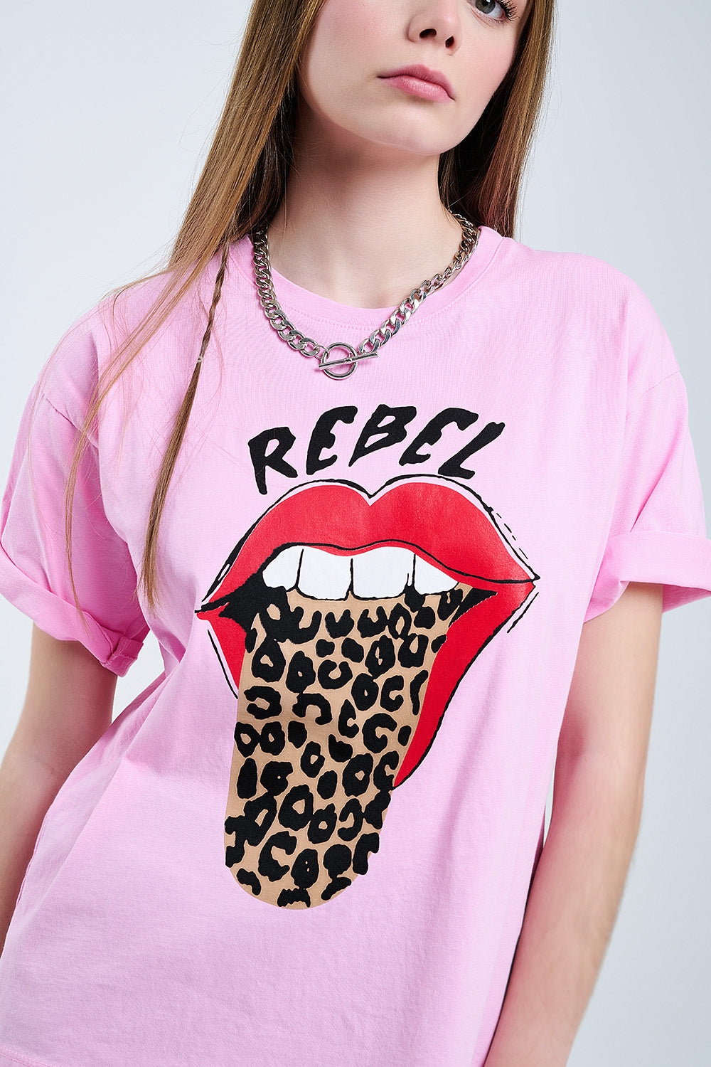 Rebel Lips Graphic Tee in Pink