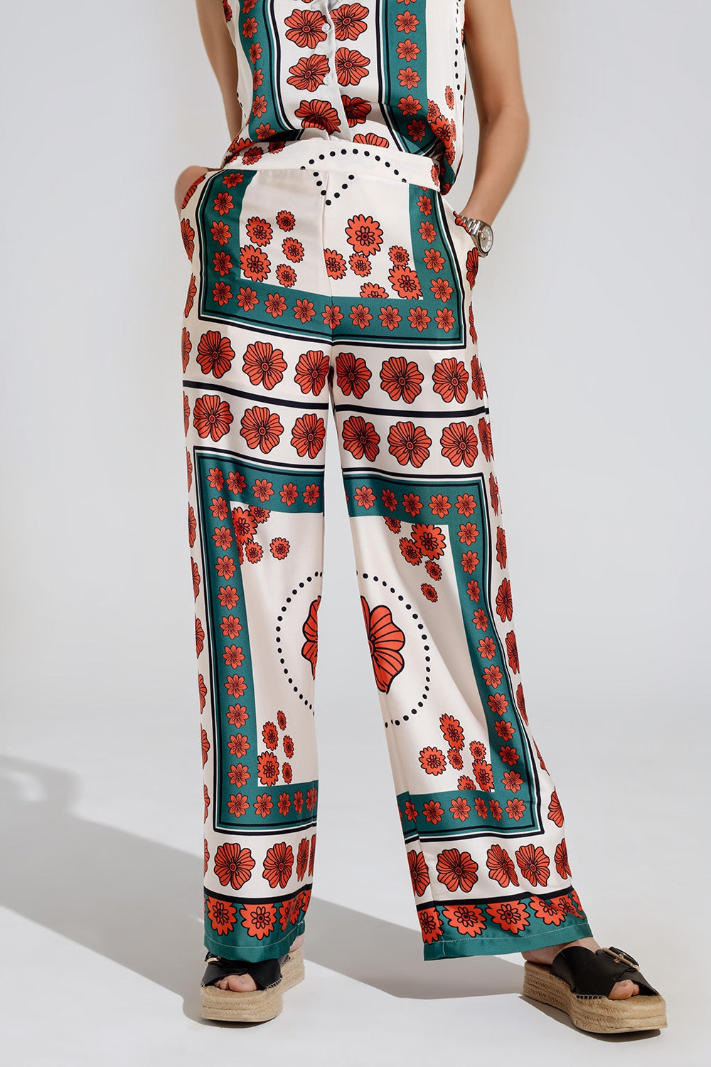 Frida Floral Satin Flared Pants – Crème