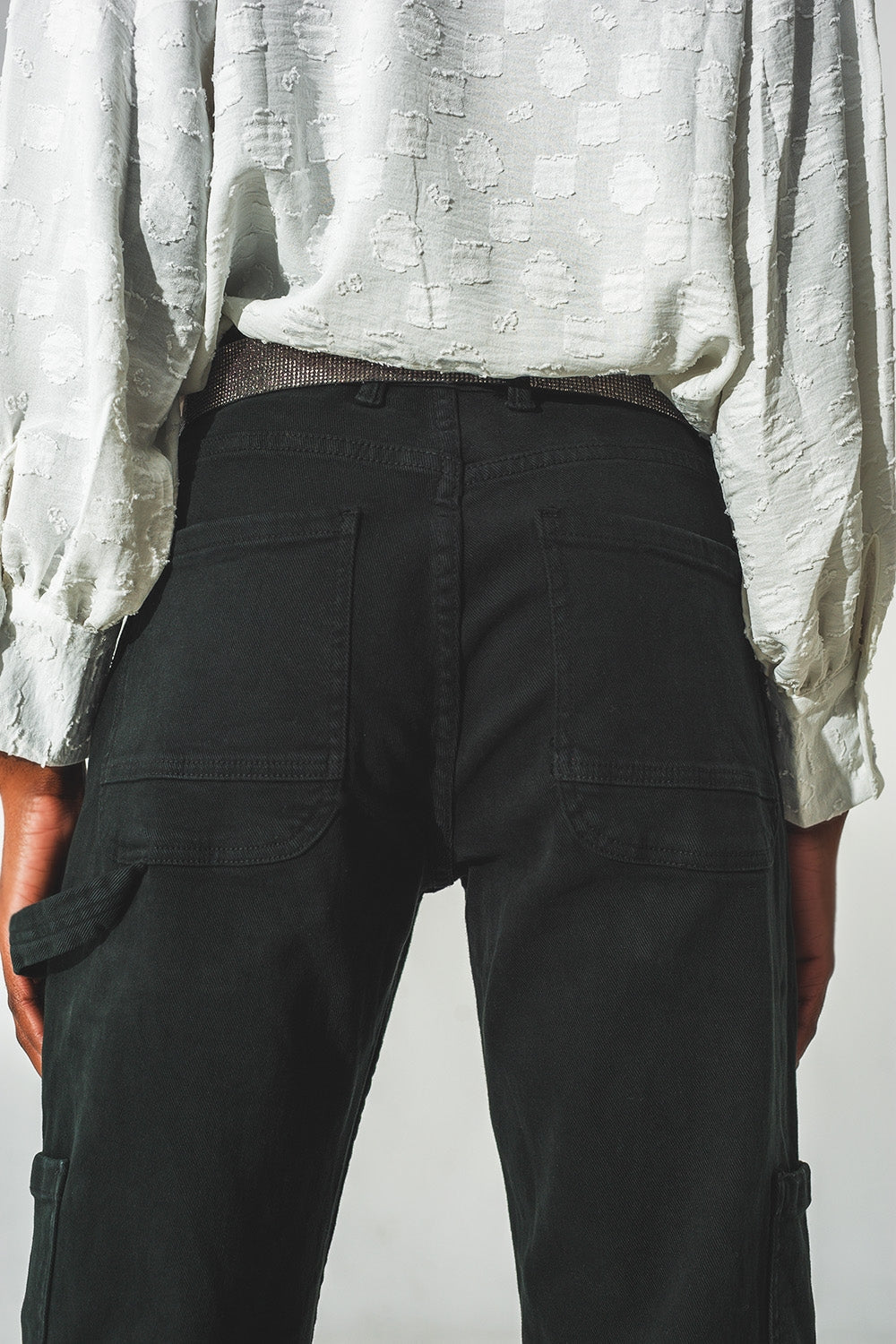 Farah Straight Leg Cargo Pants in Black