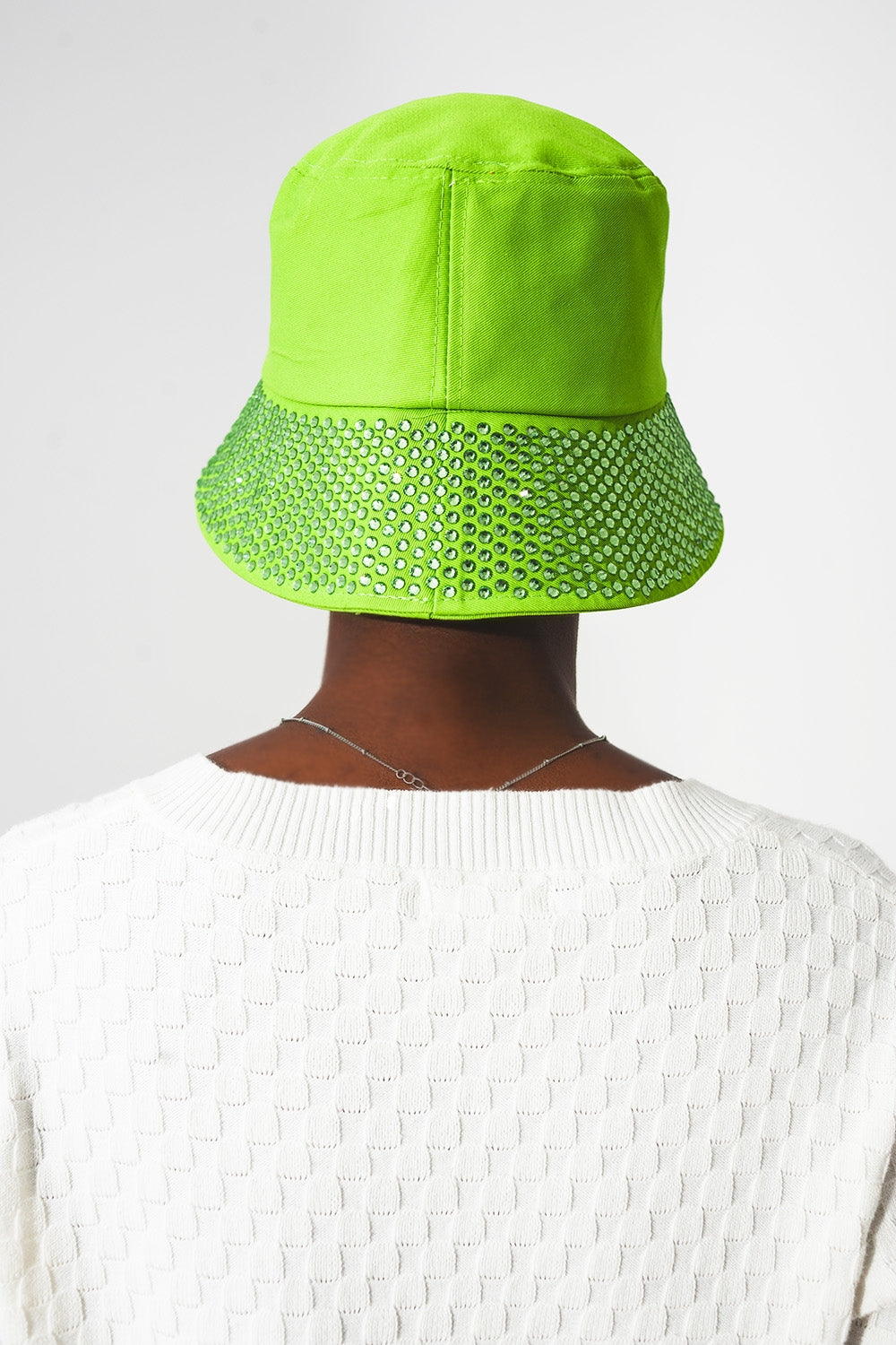 Nayeli Strass Detail Bucket Hat in Green